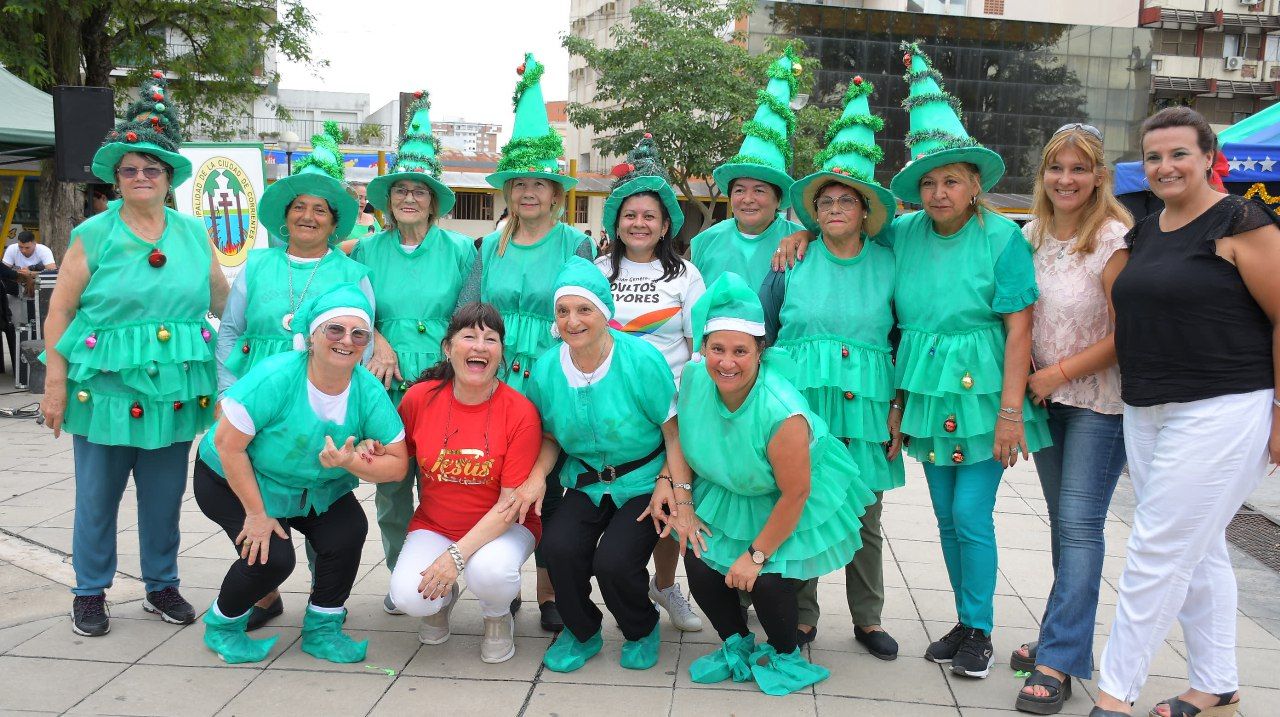 El programa Bien Activos cerró con una feria y exposición de trabajos