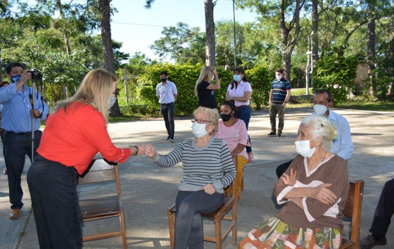 Entregaron insumos al Centro del Plan FinESen Laguna Soto
