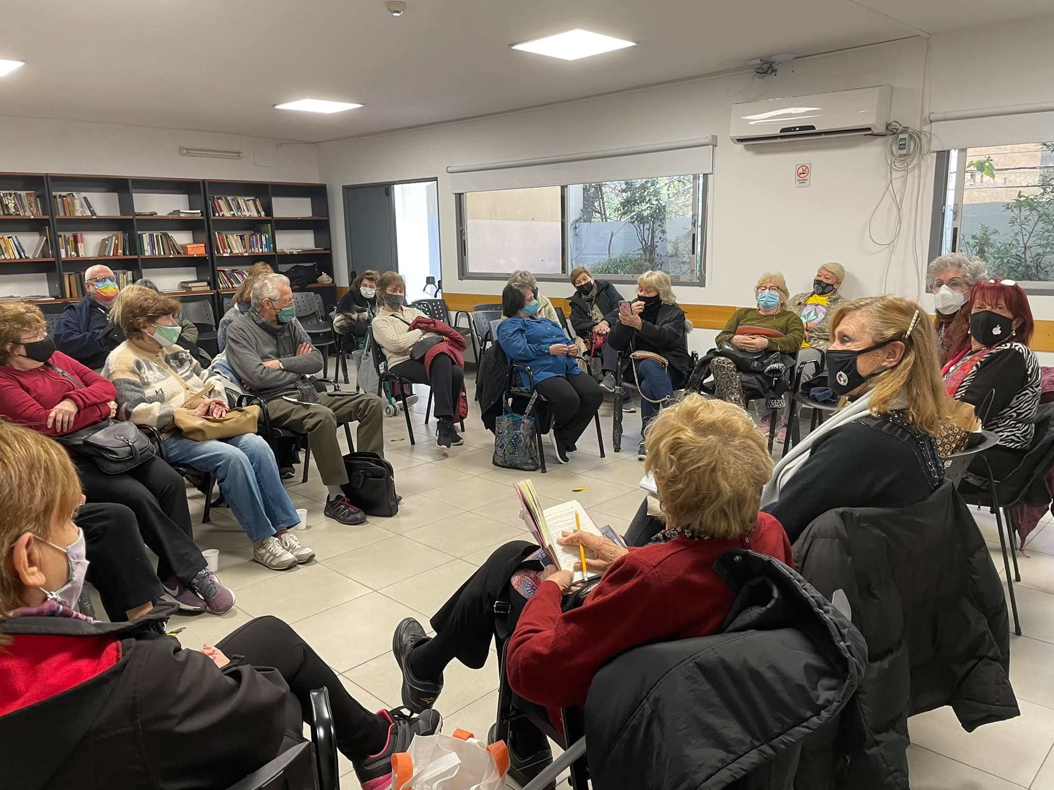 AMIA: múltiples actividades para disfrutar del Centro de Día