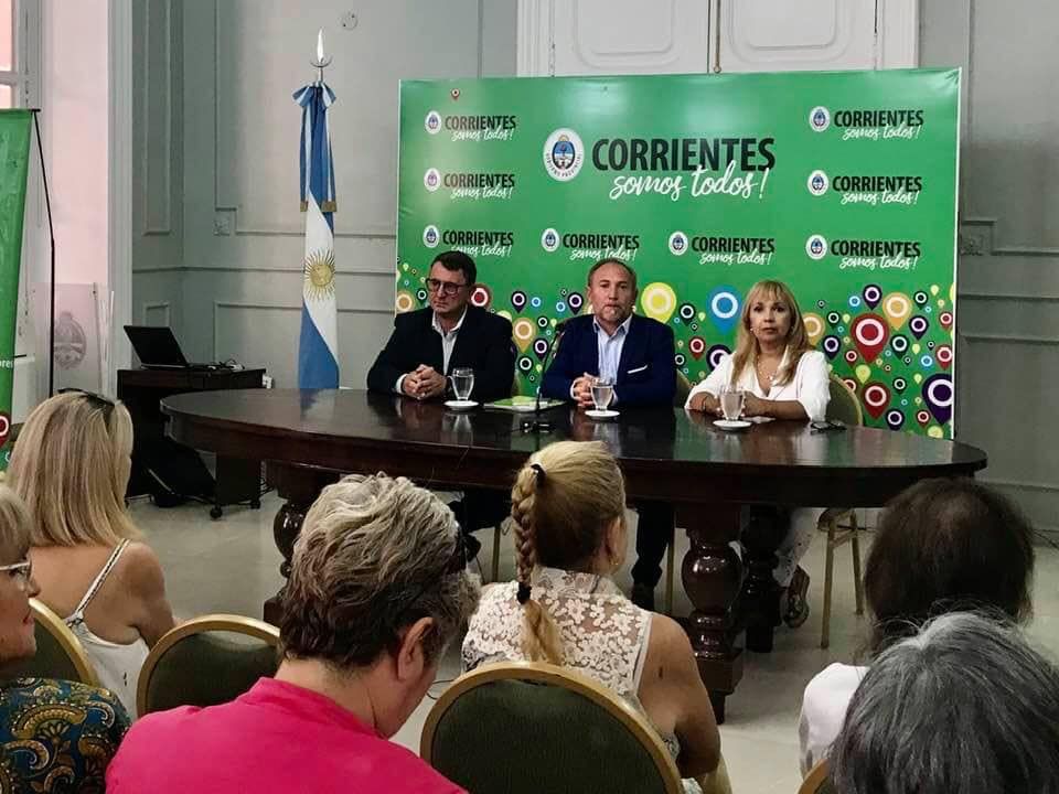 Entrega de recursos a Hogares de Adultos Mayores