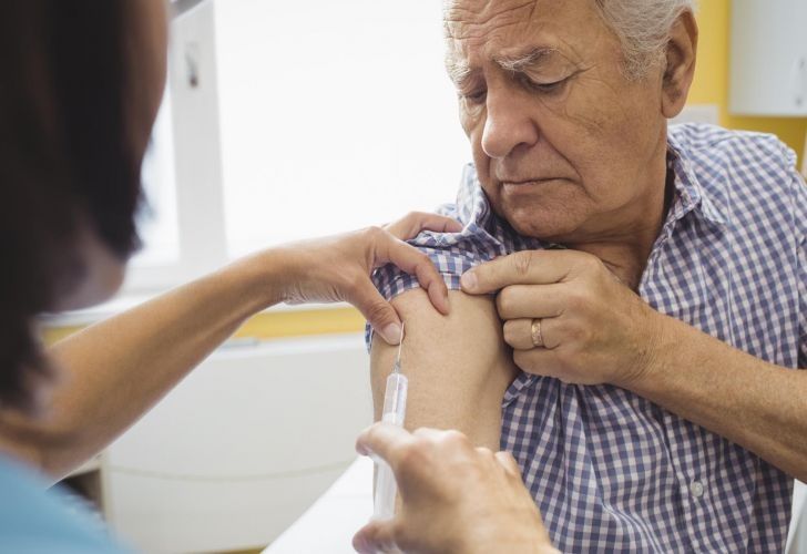 Campaña de Vacunación Antigripal de Corrientes: B° Antártida Argentina, Sur e Hipódromo y en CAPS