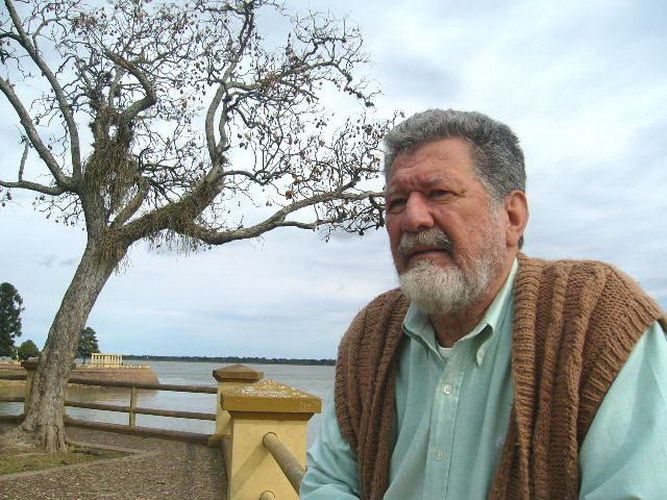 ”Conservo en la memoria” de Cacho González Vedoya por Laila E. Daitter