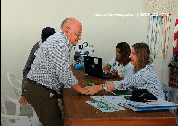 Visita de las oficinas móviles de IPS Corrientes en junio