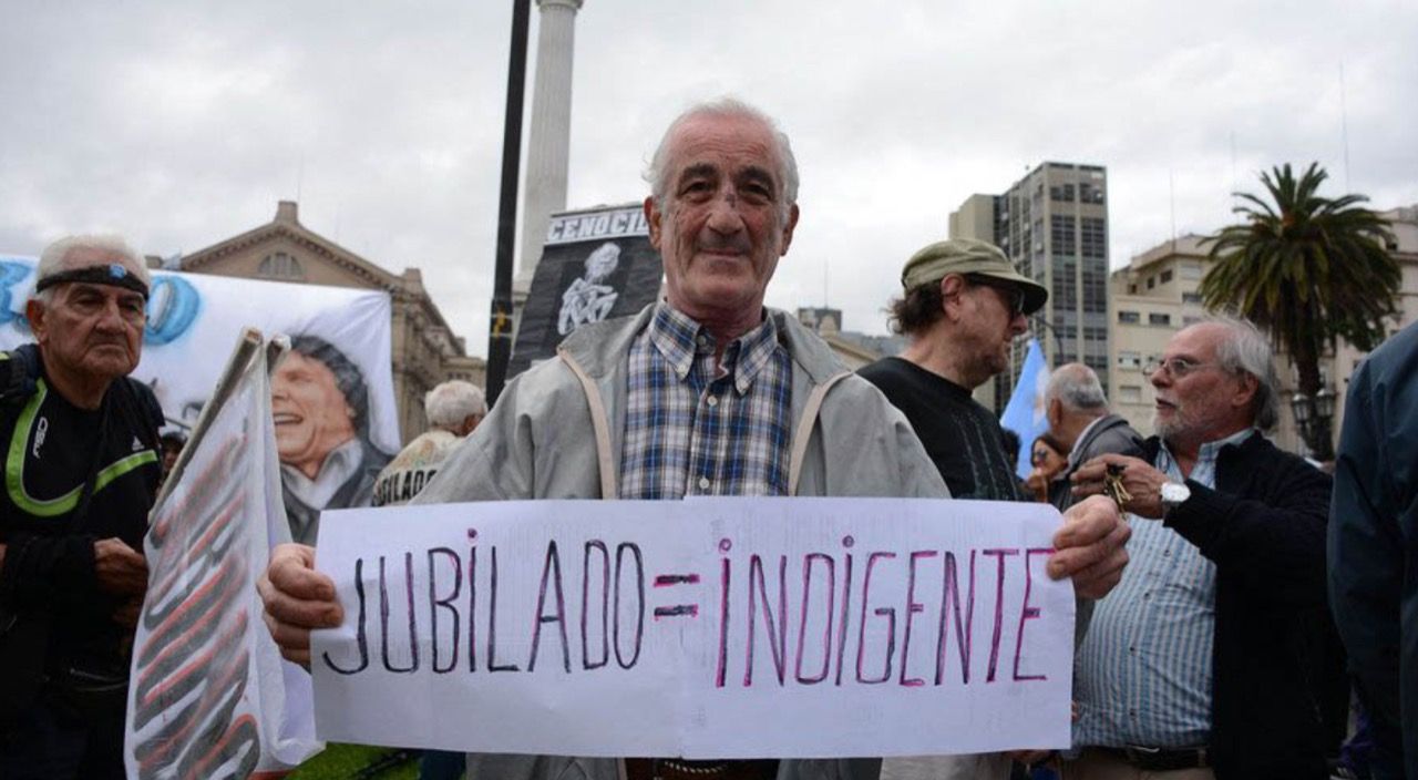 “Jubilarse en Argentina es recibirse de pobre”