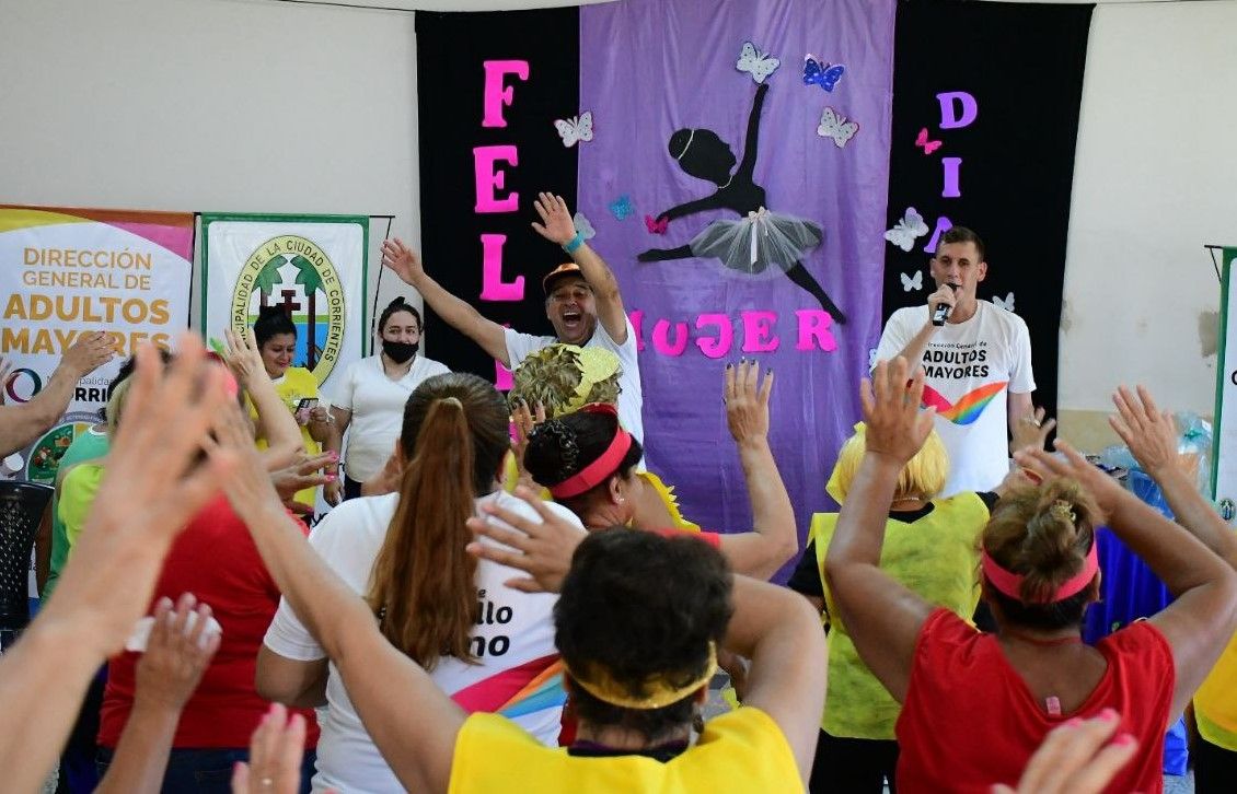 Adultos mayores se sumaron a la conmemoración por el Día de la Mujer