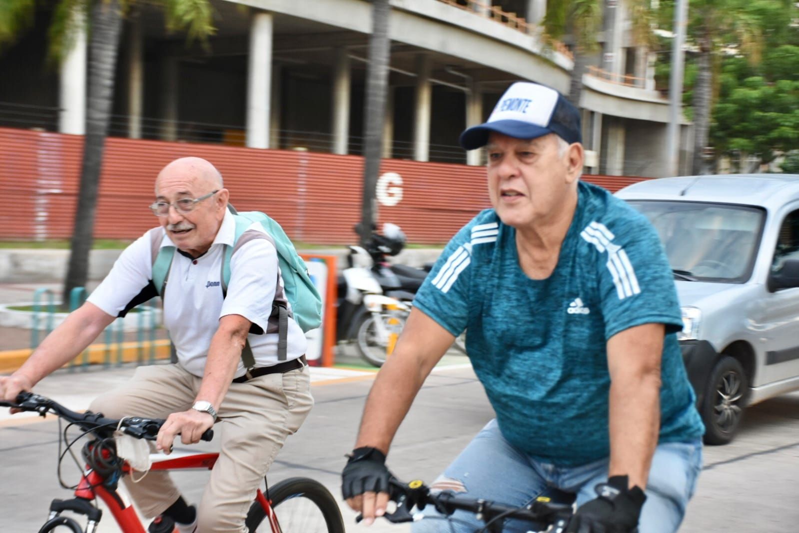 Masiva bicicleteada familiar para concientizar sobre el Parkinson