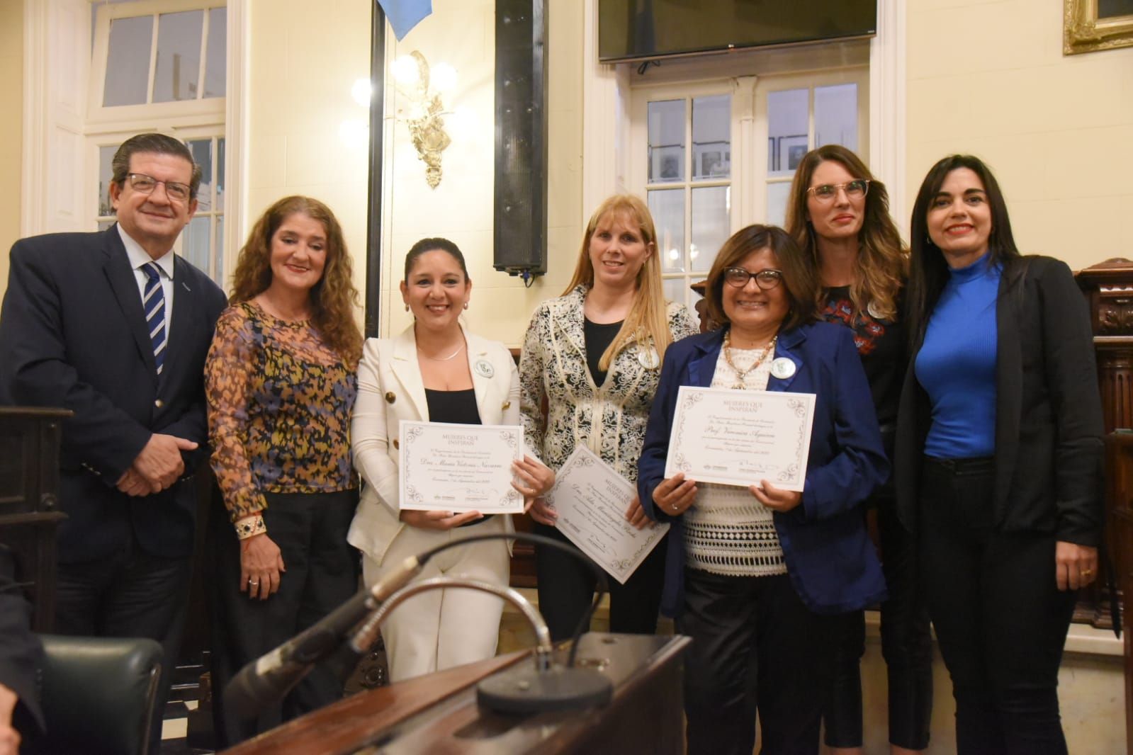 Enriquecedor conversatorio de Mujeres que inspiran