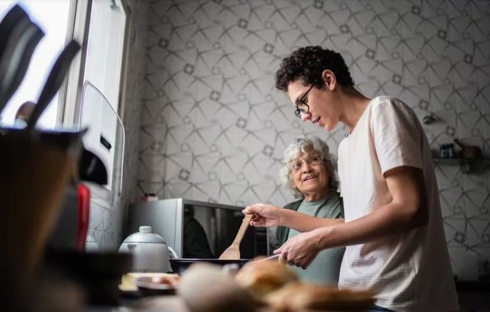 Proponen la creación del programa intergeneracional