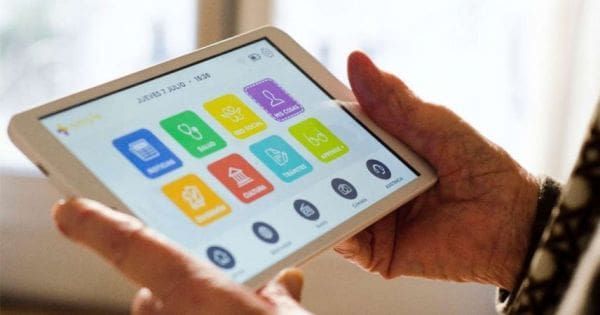 Personas jubiladas y pensionadas podrán solicitar una tablet gratis