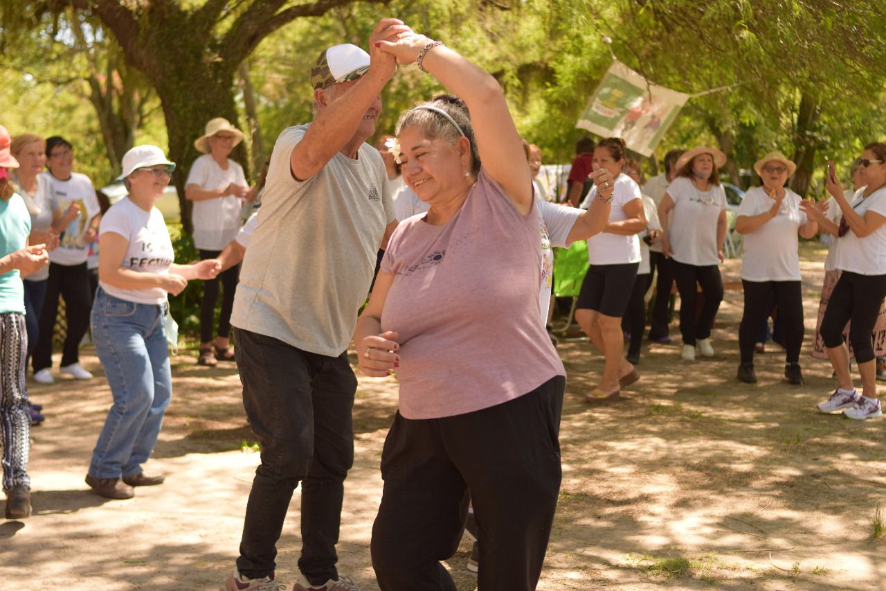 Los Clubes de Adultos Mayores cerraron el mes de la madre