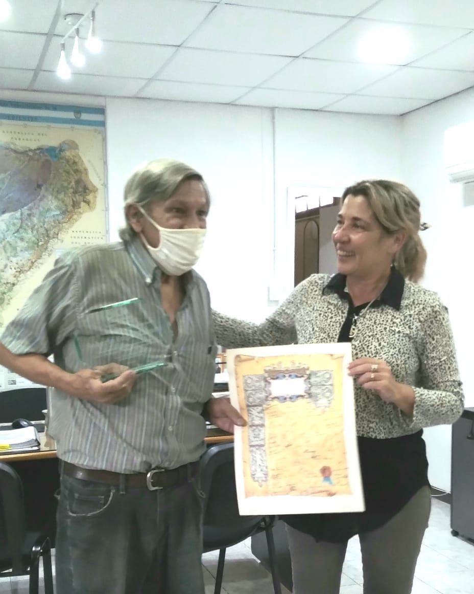 Tras 46 años de servicio, reconocieron a agente del ICAApor su jubilación