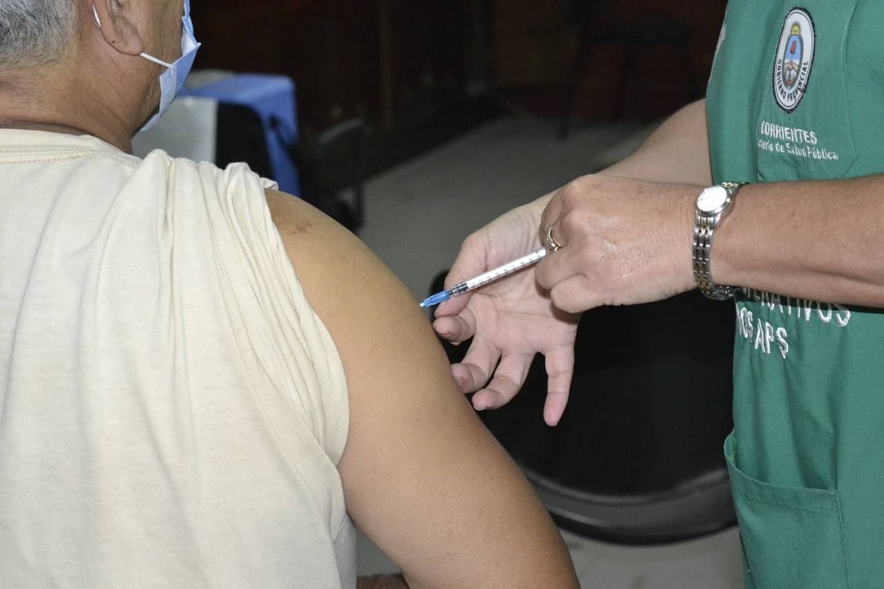 Corrientes comenzará a aplicar el tercer refuerzo