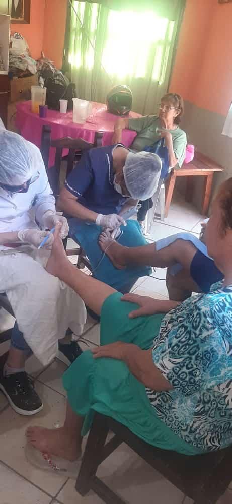 Los Clubes de personas mayores recibieron atención podológica