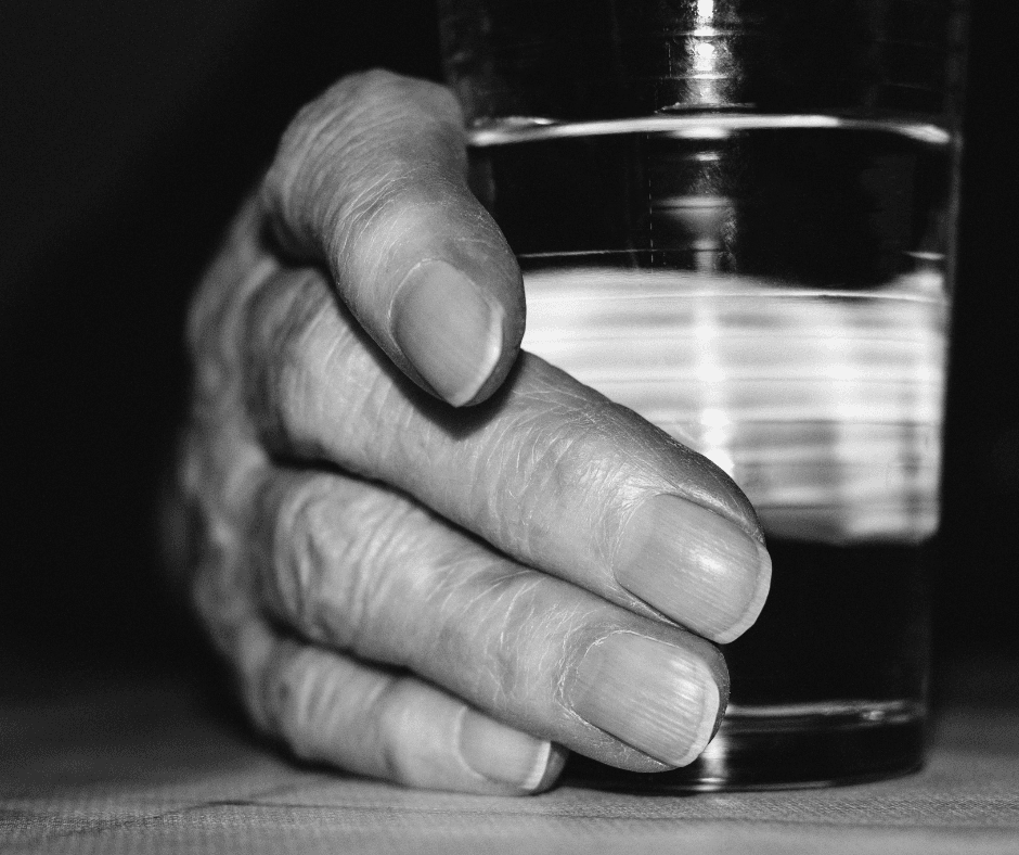 ¿Por qué las personas de la tercera edad no sienten sed?