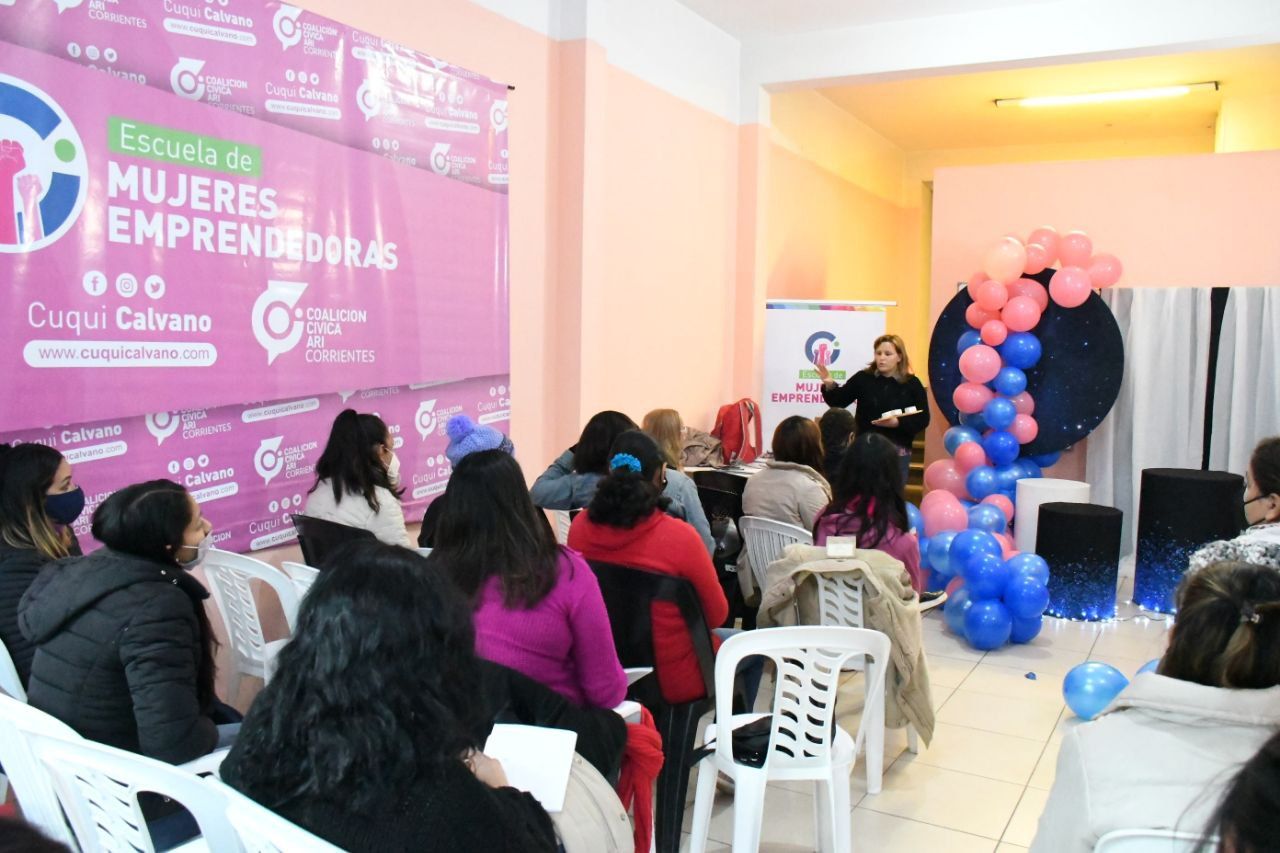 Lanzan la sexta edición de cursos de oficios para mujeres